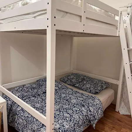 A Disneyland Paris *